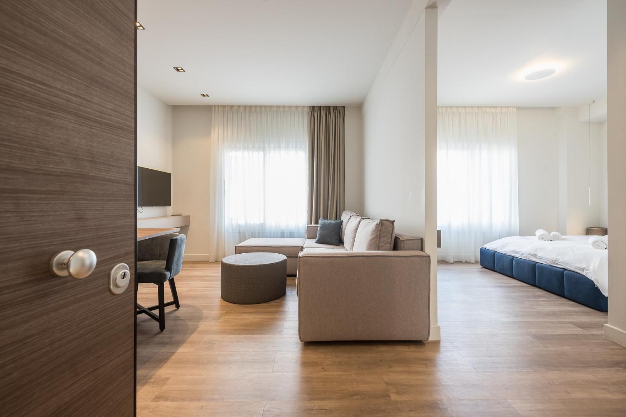 Aeiphoria Suites & Rooms - Athens Exterior photo