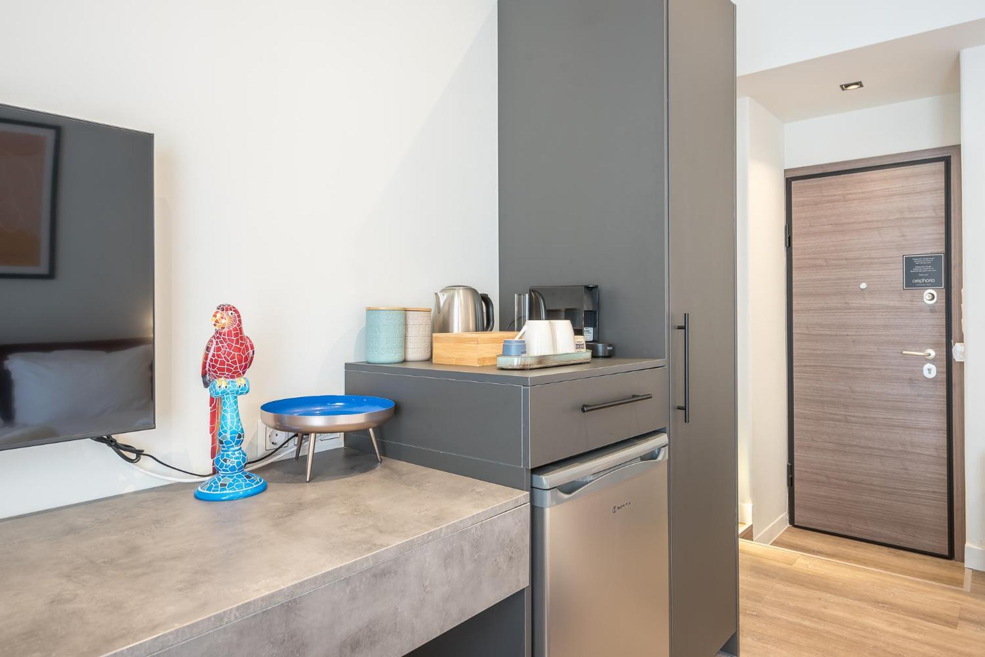 Aeiphoria Suites & Rooms - Athens Room photo