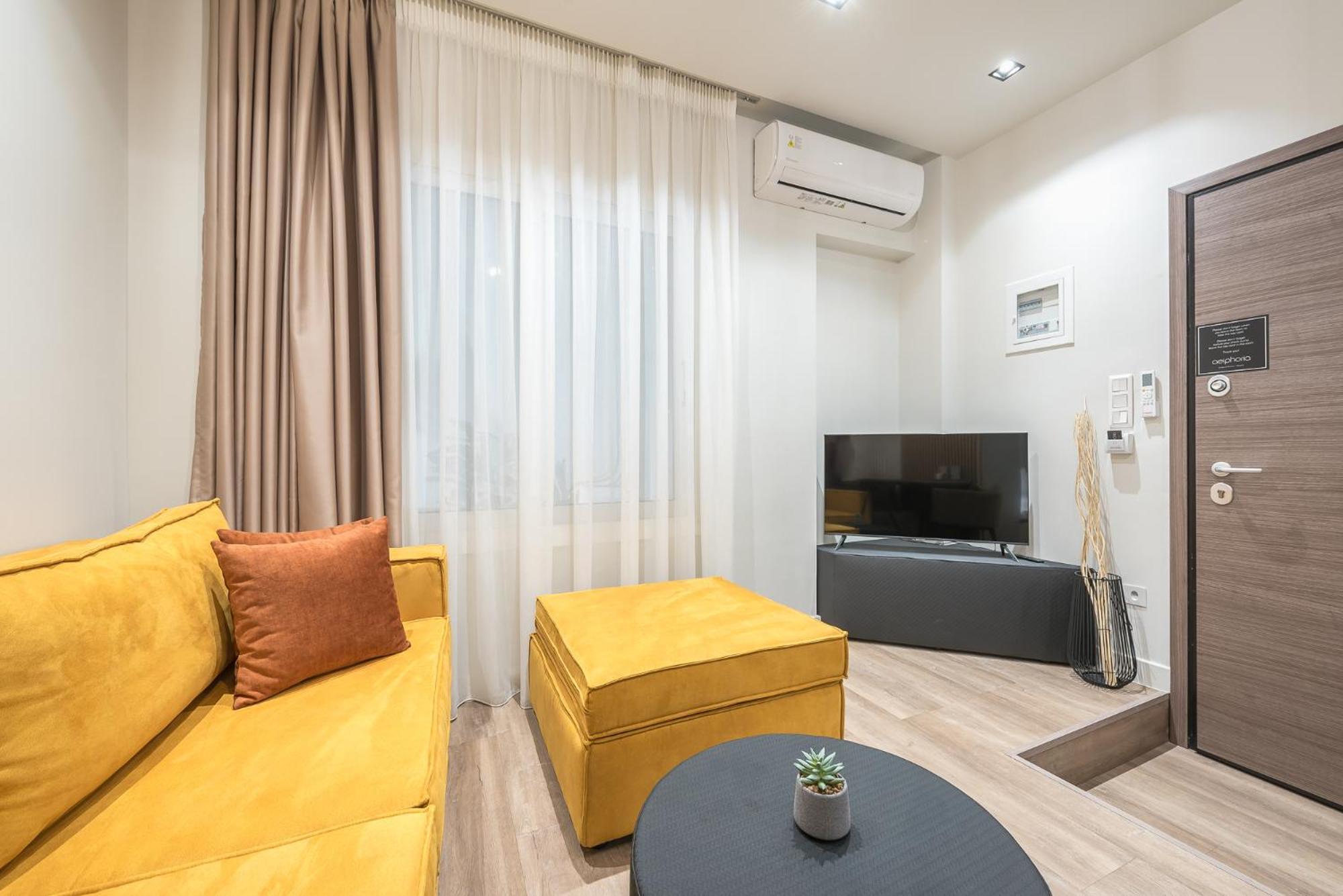 Aeiphoria Suites & Rooms - Athens Room photo