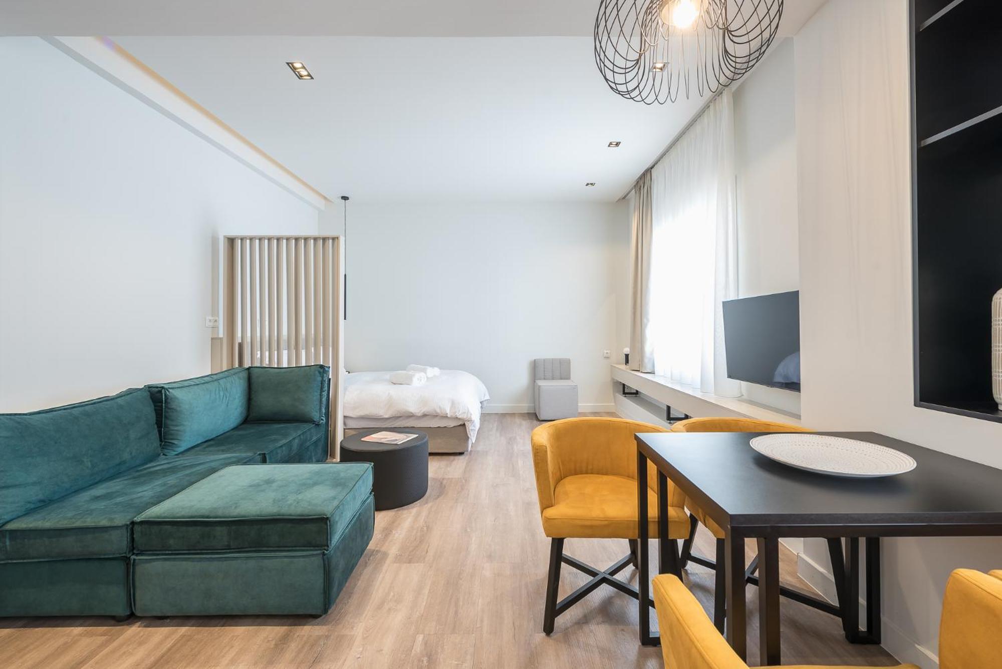 Aeiphoria Suites & Rooms - Athens Exterior photo