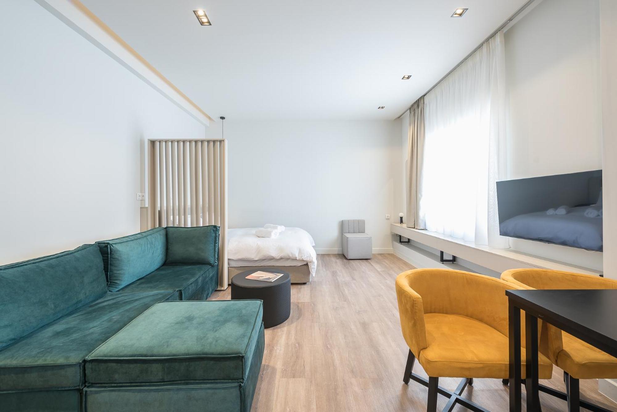 Aeiphoria Suites & Rooms - Athens Exterior photo