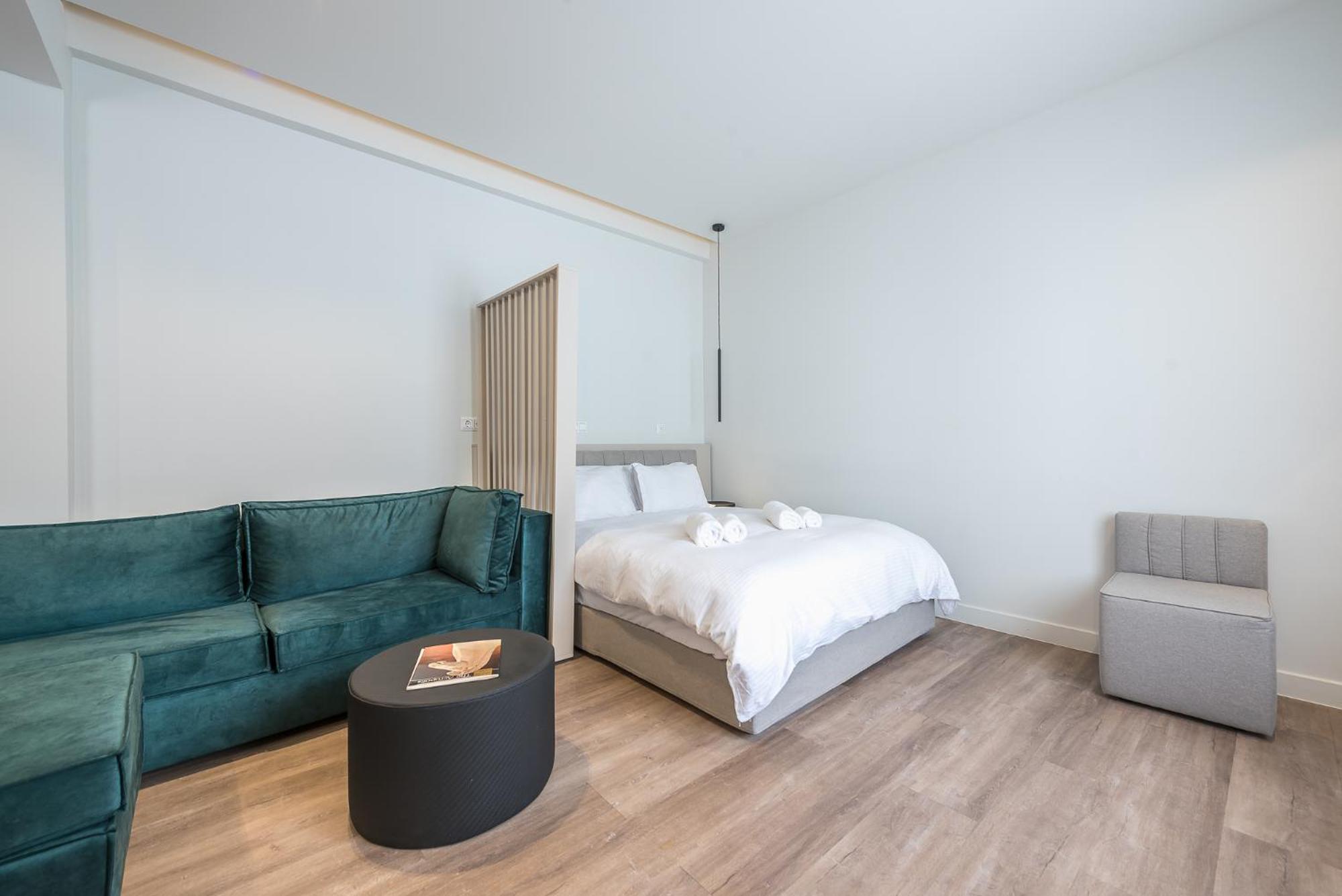Aeiphoria Suites & Rooms - Athens Room photo