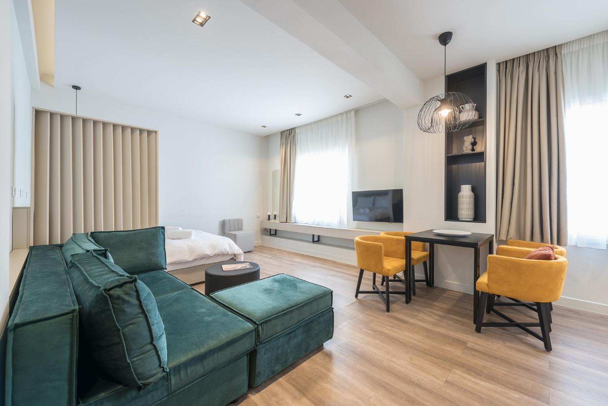 Aeiphoria Suites & Rooms - Athens Room photo