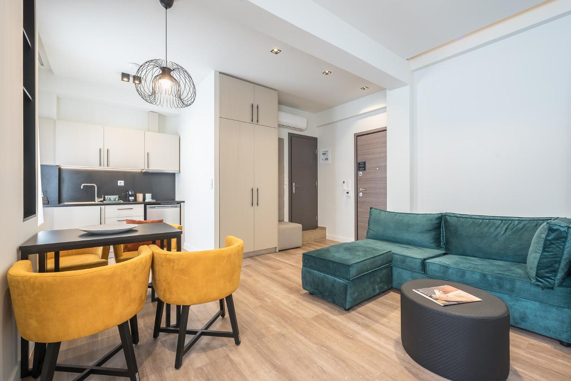Aeiphoria Suites & Rooms - Athens Room photo